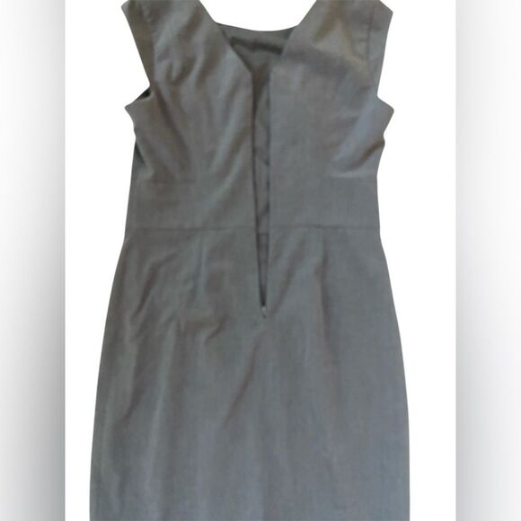 The Limited Grey Sleeveless Sheath Knee Length Dress - Picture 3 of 9